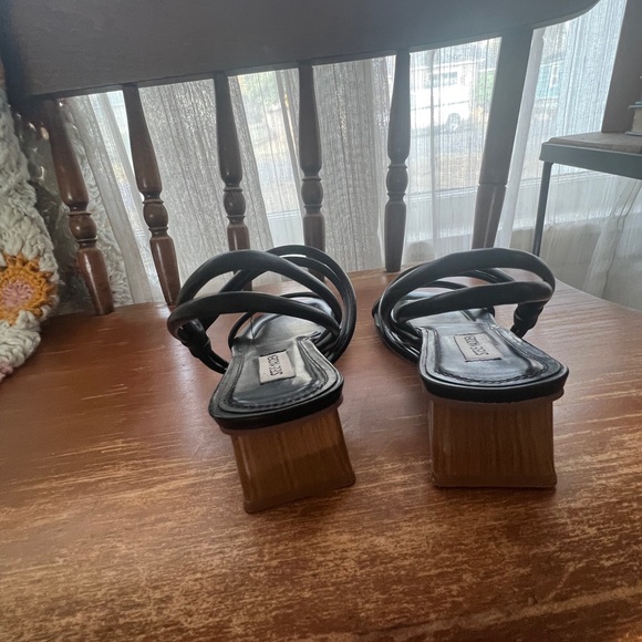 Steven Madden - Block Heel Sandal - Picture 3 of 5